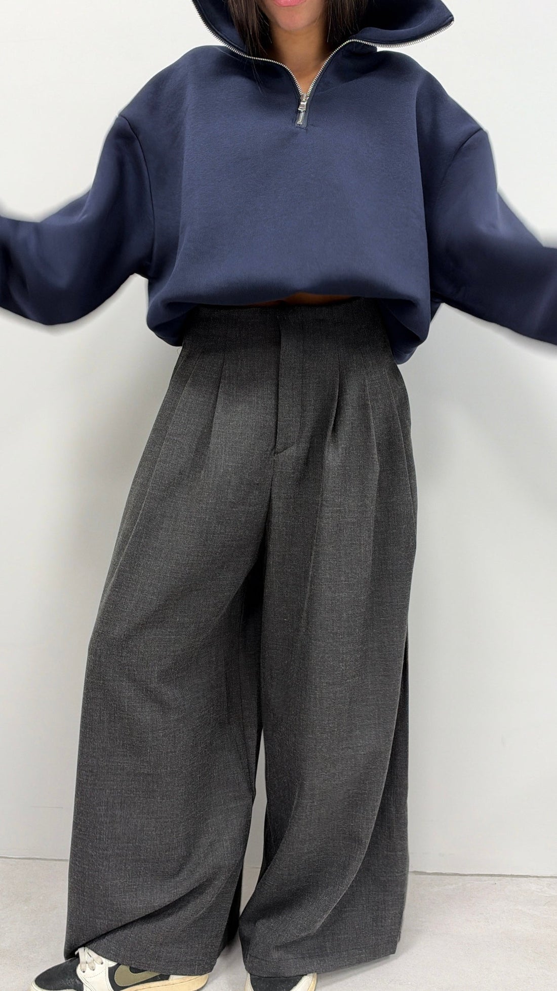 PANTALON "MATHIEU" GRIS PRE COMMANDE EXPÉDITION À PARTIR DU 20/10